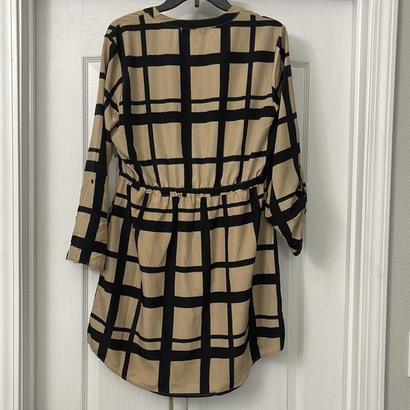 NWT Almost Famous Dress. Size XL. Black & Tan. - Picture 4 of 4